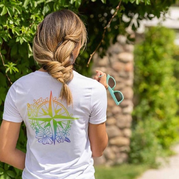 Women's T-Shirt Blank V-Neck Infusible - Picture 2 of 2